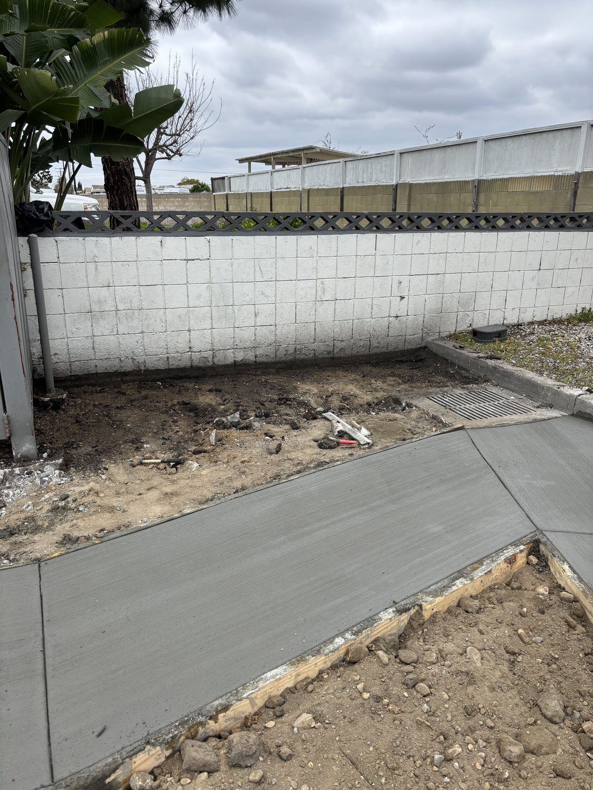 New curb and walkway pour, Anaheim